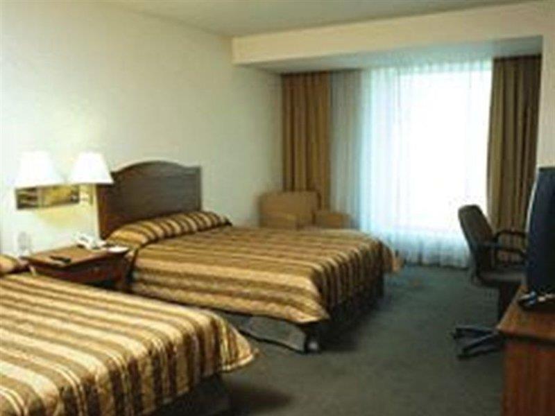 Fiesta Inn Guadalajara Expo Zapopan Exterior photo